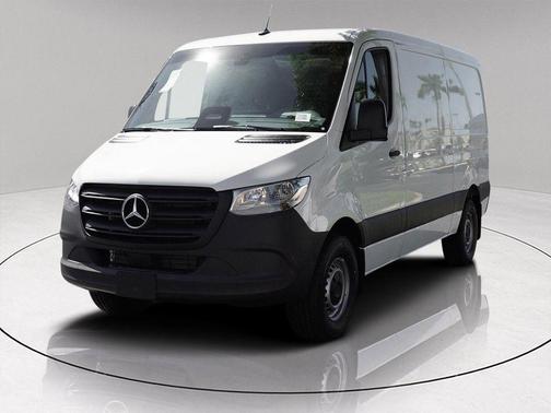 2026 Mercedes-Benz Sprinter 2500 Standard Roof