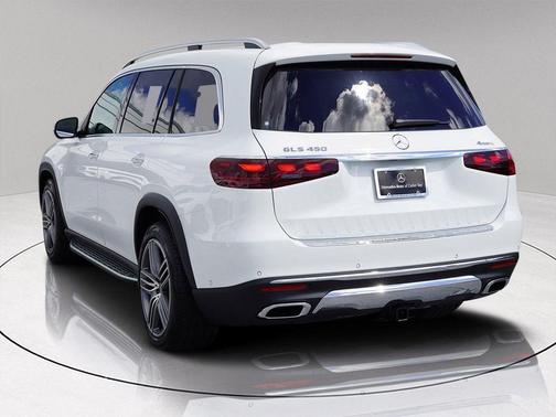 2026 Mercedes-Benz GLS 450