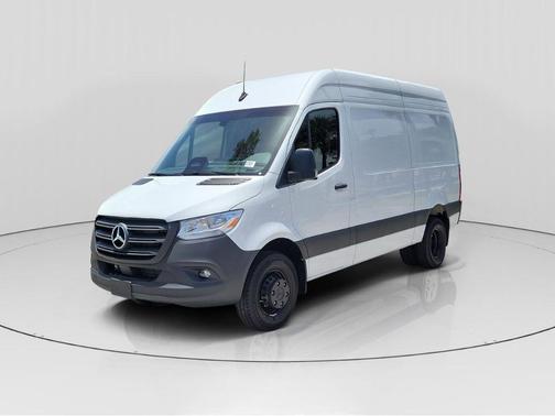 2025 Mercedes-Benz Sprinter 3500 144 WB Standard Roof Cargo