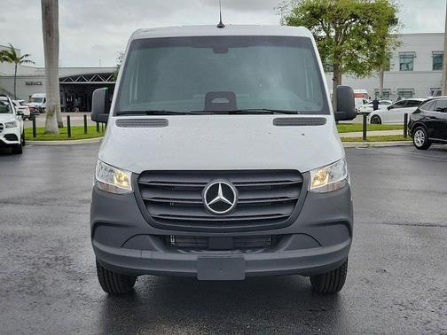 2025 Mercedes-Benz Sprinter 2500 Standard Roof