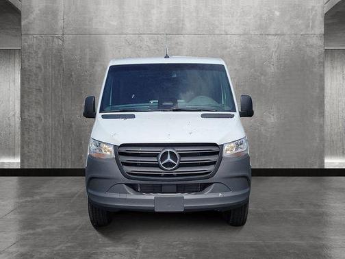 2025 Mercedes-Benz Sprinter 2500 Standard Roof