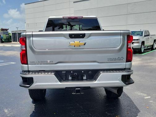 2023 Chevrolet Silverado 2500 High Country
