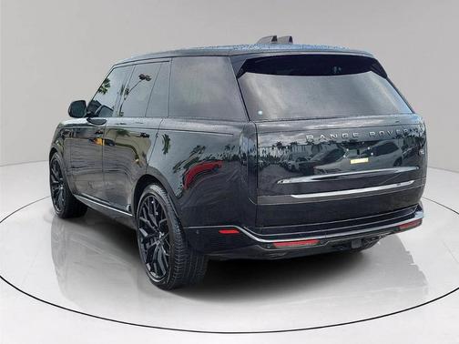 2023 Land Rover Range Rover P400 SE