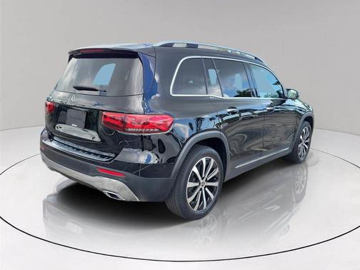 Black 2022 Mercedes-Benz GLB 250 Base