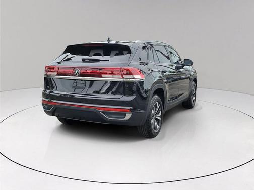 2025 Volkswagen Atlas Cross Sport 2.0T SE