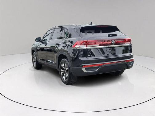 2025 Volkswagen Atlas Cross Sport 2.0T SE