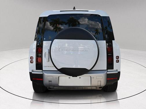 2024 Land Rover Defender P400 S