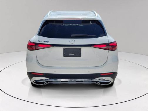 2025 Mercedes-Benz GLC 300 Base