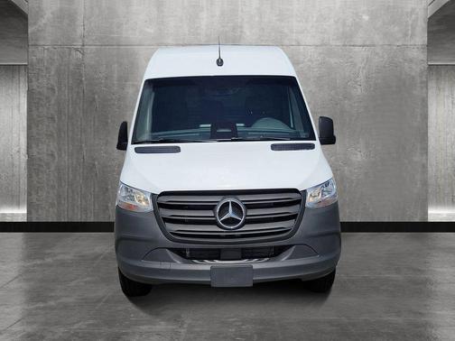 2025 Mercedes-Benz Sprinter 2500 Standard Roof