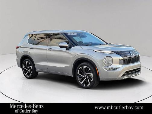 2023 Mitsubishi Outlander SEL