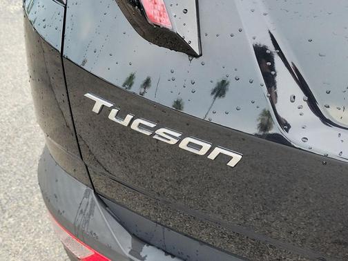 Black Pearl 2024 Hyundai TUCSON Limited