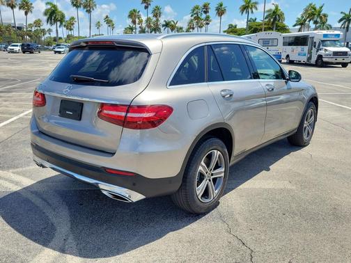 Mojave Silver Metallic 2019 Mercedes-Benz GLC 300 Base