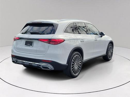 Polar White 2026 Mercedes-Benz GLC 300 Base