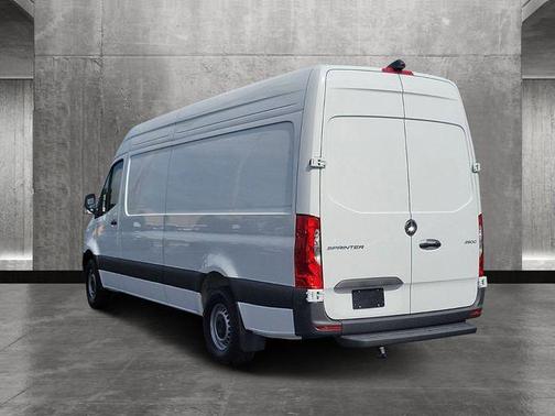 2025 Mercedes-Benz Sprinter 2500 High Roof