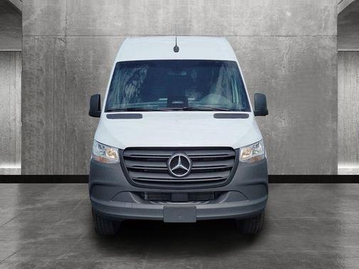 2025 Mercedes-Benz Sprinter 2500 High Roof