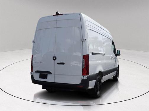2025 Mercedes-Benz Sprinter 2500 Standard Roof