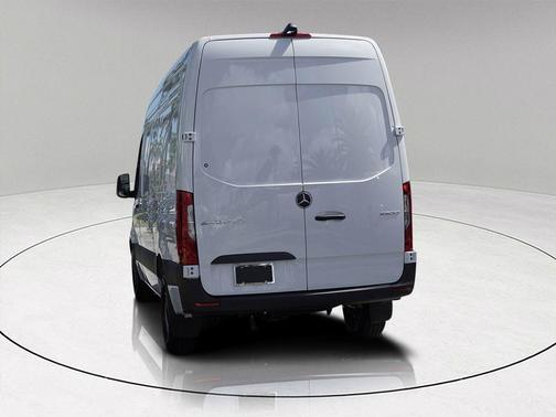 2026 Mercedes-Benz Sprinter 2500 144 WB