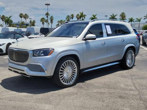 Cirrus Silver Metallic 2022 Mercedes-Benz Maybach GLS 600 4MATIC