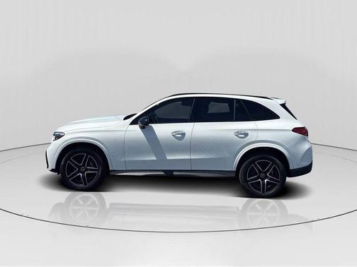 2025 Mercedes-Benz GLC 300 Base