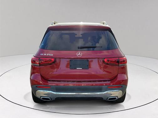 MANUFAKTUR Patagonia Red Metallic 2023 Mercedes-Benz GLB 250 Base
