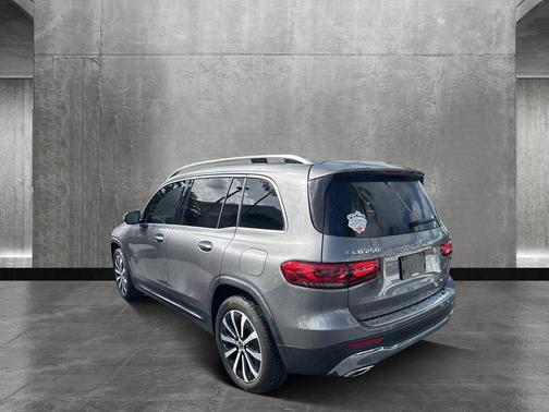 2022 Mercedes-Benz GLB 250 Base