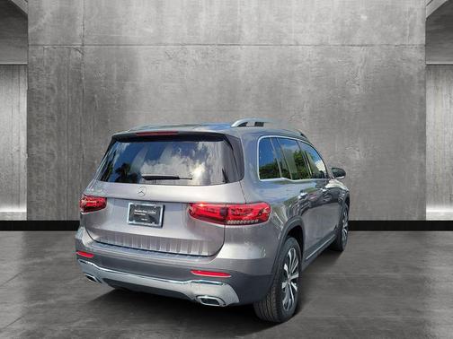 2022 Mercedes-Benz GLB 250 Base