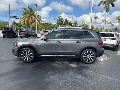 2022 Mercedes-Benz GLB 250 Base