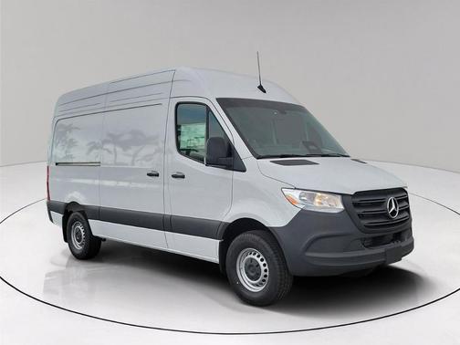 Arctic White 2026 Mercedes-Benz Sprinter 2500 Standard Roof