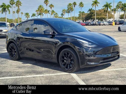 2024 Tesla Model Y Long Range