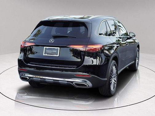2025 Mercedes-Benz GLC 300 Base