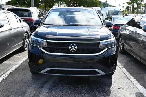 2024 Volkswagen Taos 1.5T SE