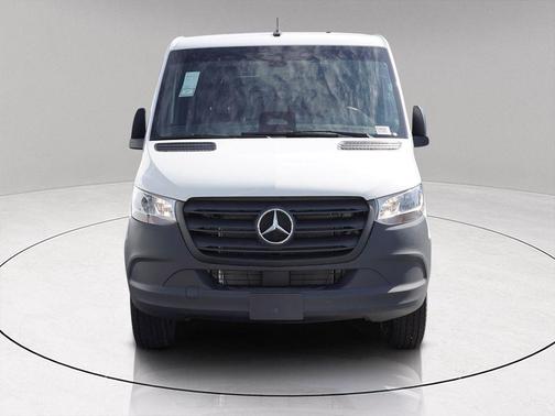 2025 Mercedes-Benz Sprinter 2500 Standard Roof