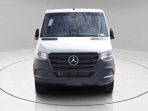 2025 Mercedes-Benz Sprinter 2500 Standard Roof