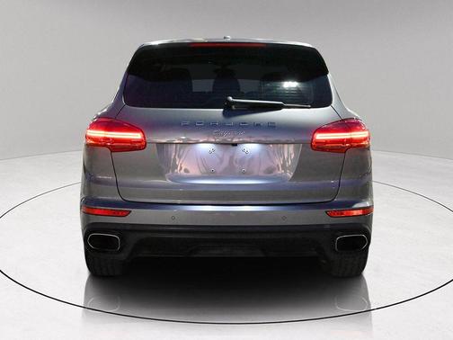 2018 Porsche Cayenne Base