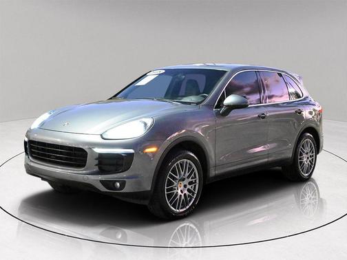 2018 Porsche Cayenne Base
