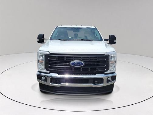 Oxford White 2024 Ford F-350 XL