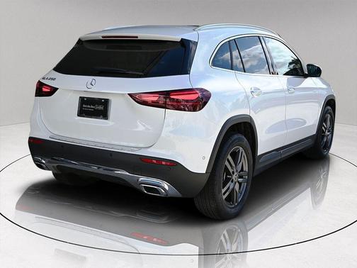 2025 Mercedes-Benz GLA 250 Base