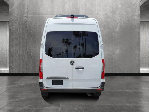 2022 Mercedes-Benz Sprinter 1500 144 WB Standard Roof Passenger