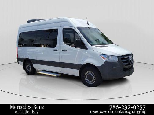 2022 Mercedes-Benz Sprinter 1500 144 WB Standard Roof Passenger