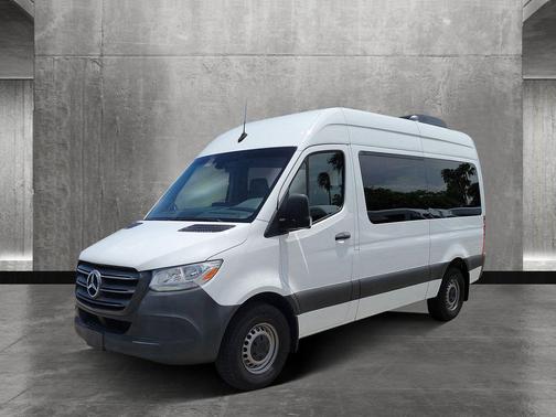 2022 Mercedes-Benz Sprinter 1500 144 WB Standard Roof Passenger