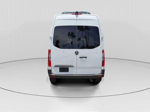 2022 Mercedes-Benz Sprinter 1500 144 WB Standard Roof Passenger