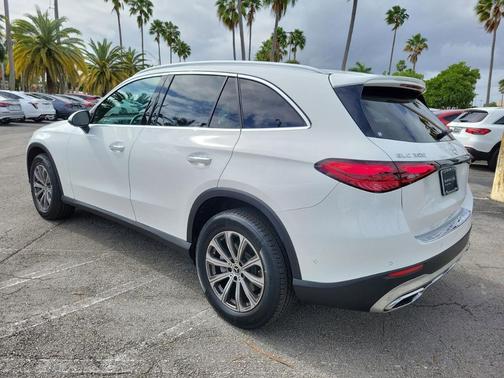 2023 Mercedes-Benz GLC 300 Base