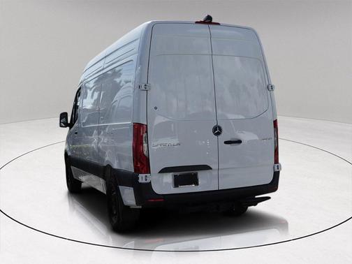 2025 Mercedes-Benz Sprinter 2500 Standard Roof