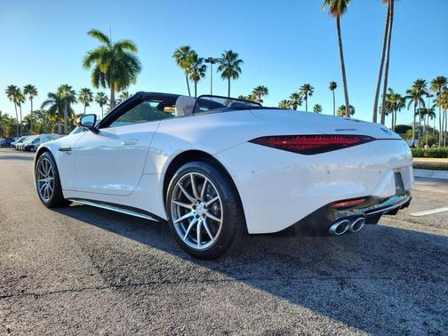 2023 Mercedes-Benz AMG SL 43 Base