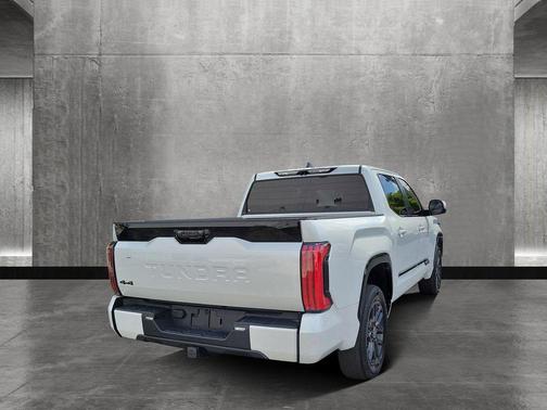 2024 Toyota Tundra Hybrid Platinum