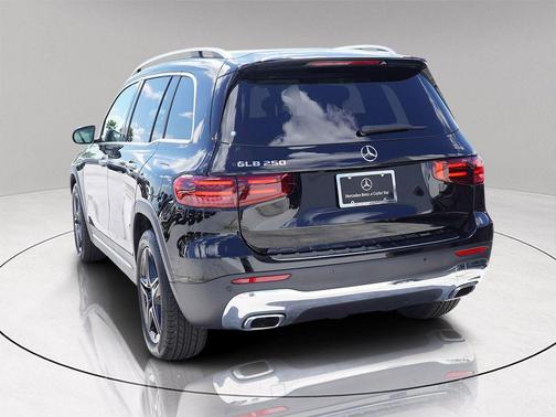 2026 Mercedes-Benz GLB 250 Base