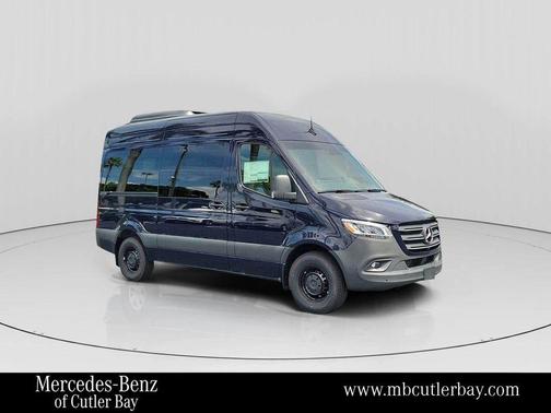 2024 Mercedes-Benz Sprinter 2500 144 WB Standard Roof Passenger