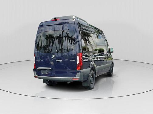 2024 Mercedes-Benz Sprinter 2500 144 WB Standard Roof Passenger