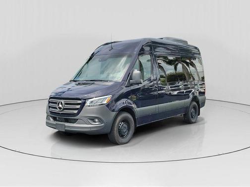 2024 Mercedes-Benz Sprinter 2500 144 WB Standard Roof Passenger
