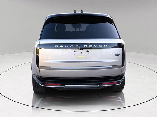 2023 Land Rover Range Rover P530 SE